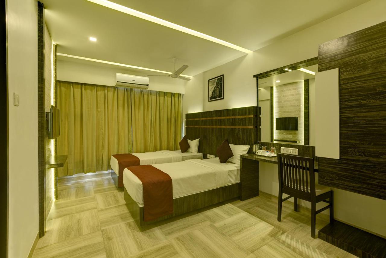 Crown Inn Panvel Εξωτερικό φωτογραφία